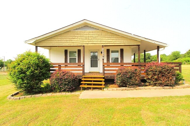 Primary Photo - Remodeled 2 Bedroom with a covered porch!