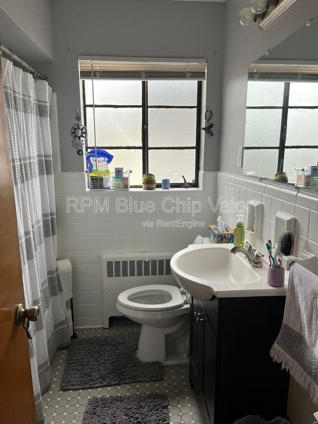 Building Photo - 3522 Pembroke Ave