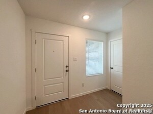 Building Photo - 534 Chevre Rd