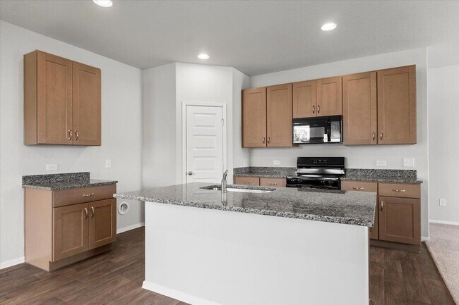 Building Photo - 13300 Riding Dr