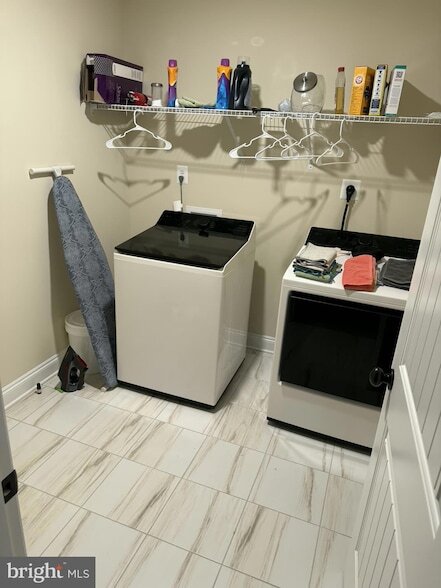 Building Photo - 7986 Benjamin Stoddert Ct