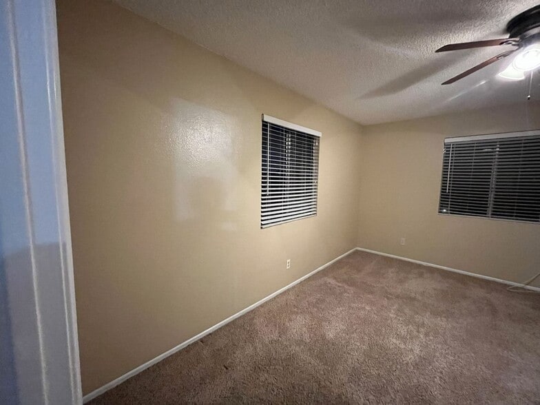 Building Photo - 4154 159th St