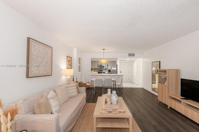 Building Photo - 2301 Collins Ave