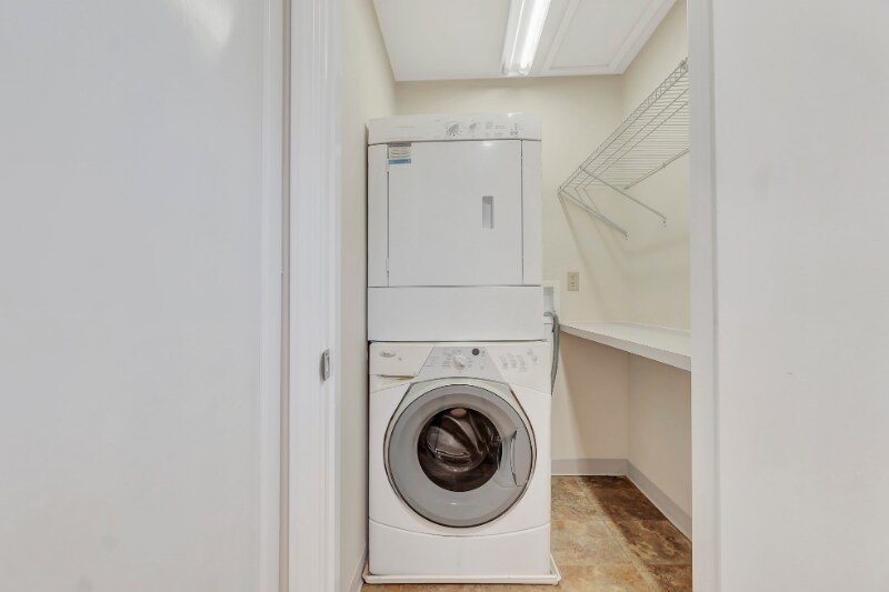 Building Photo - 3720 W Grandview Ave