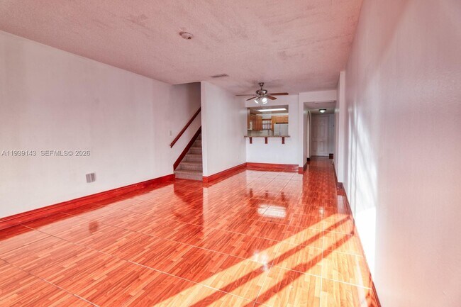 Building Photo - 840 SW 105th Ave