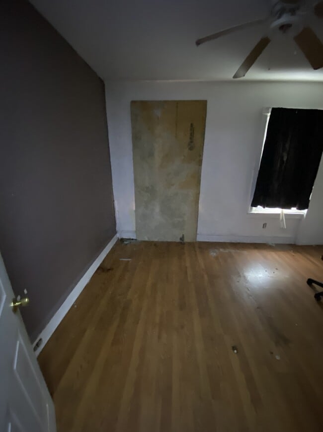 Building Photo - 65 N Dewey St