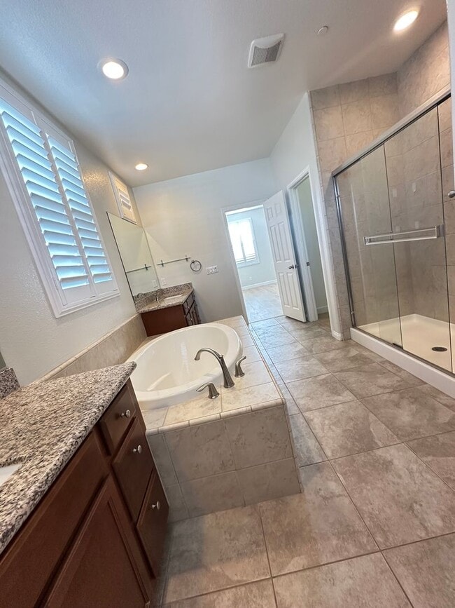 Building Photo - Beautiful Pavilion Park Home for Rent