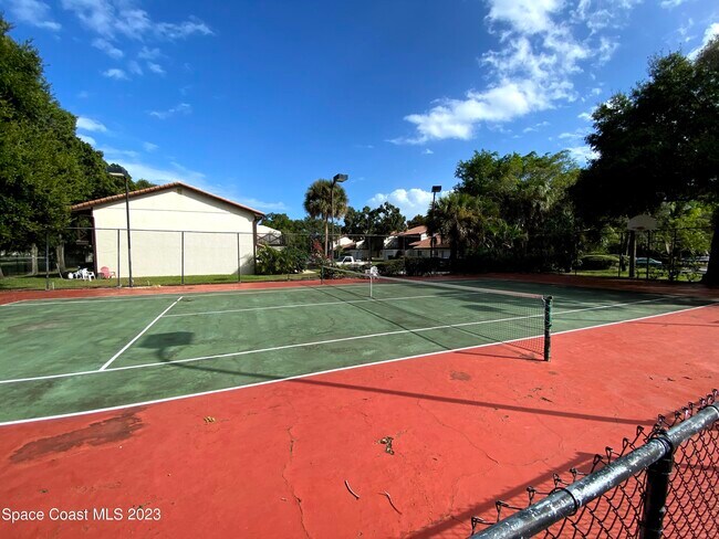 Building Photo - 225 S Tropical Trail