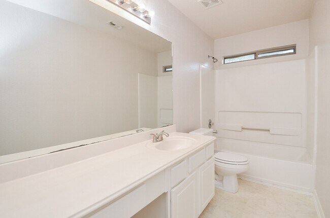 Building Photo - 21534 Tallow Grove Ln