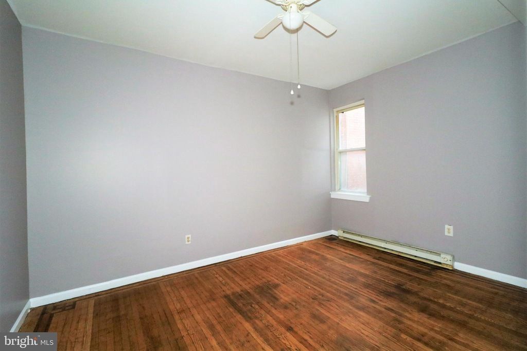 Building Photo - 1709 Gwynns Falls Pky