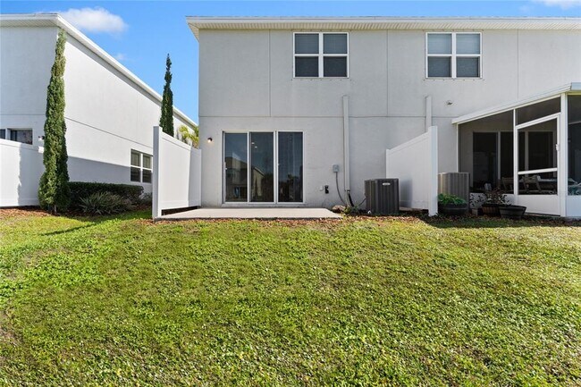 Building Photo - 7103 Grand Elm Dr