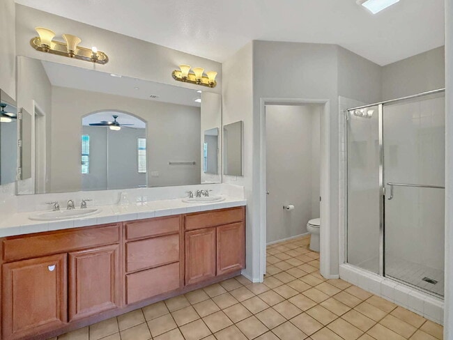 Building Photo - Welcome Home to the Treana Community in Stevenson Ranch 3BR 2 BA