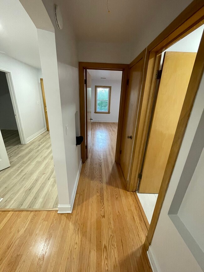 Bedroom's hallway - 2200 N Leamington Ave