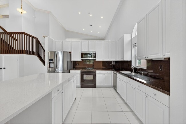 Building Photo - 6249 NW 78th Mnr