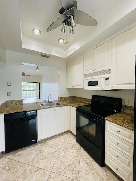 Building Photo - 2297 SW 15th St