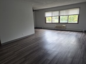 Building Photo - 1715 Edgewood Dr NW