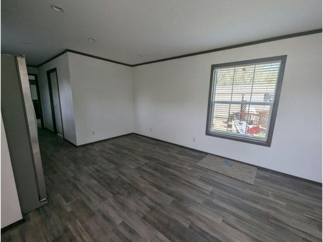 Building Photo - 133 Maple Dr