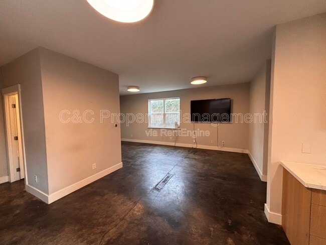 Building Photo - 3214 Ettie St