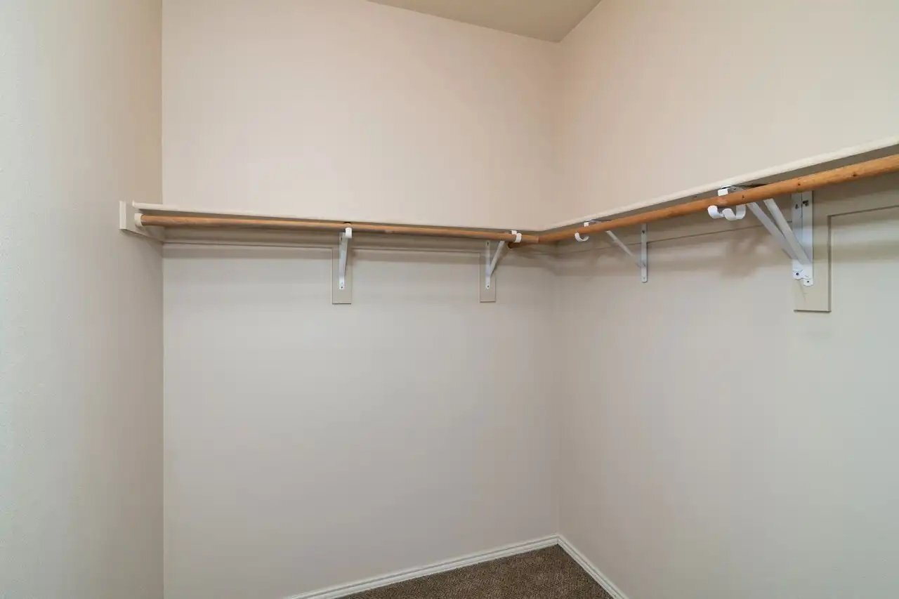 Building Photo - 366 Armstrong Ln