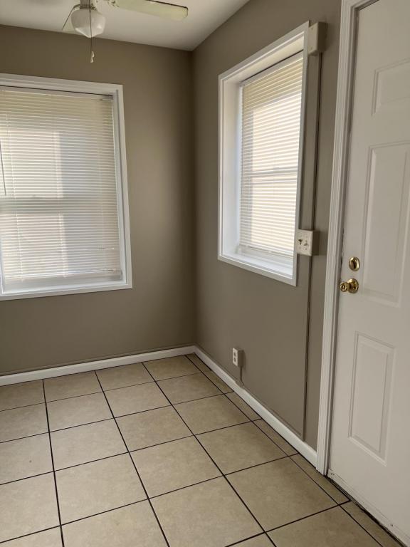 Building Photo - 1850 McCloskey Ave