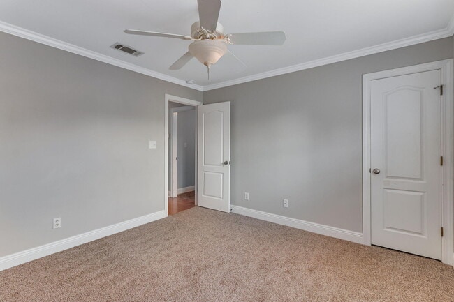 Building Photo - 73 Cobalt Ln