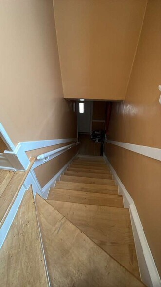 Building Photo - 2311 S Central Ave