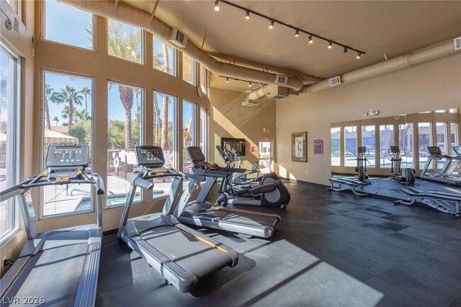 Building Photo - 4980 Indian River Dr