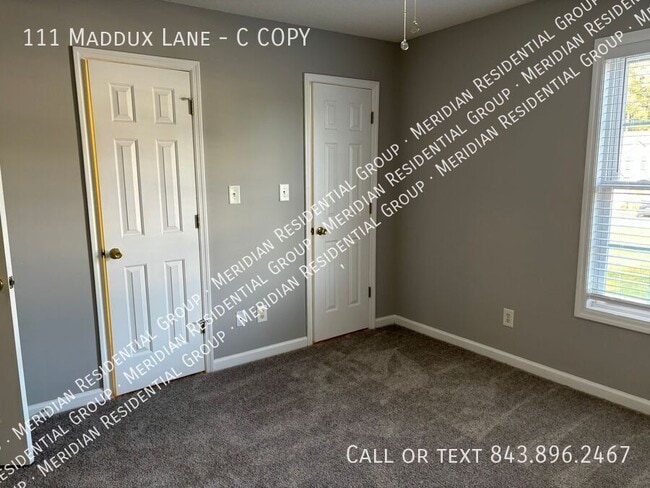 Building Photo - 111 Maddux Ln