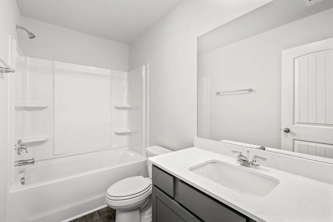 Building Photo - 1024 Keyes Pl