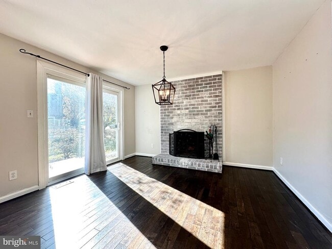 Building Photo - 1351 St Francis Rd