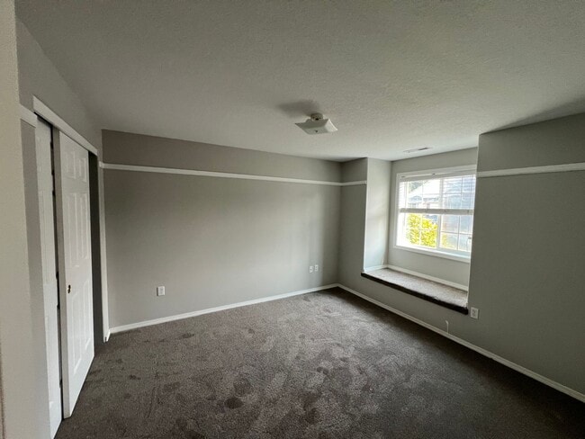 Building Photo - 916 NW 148th St