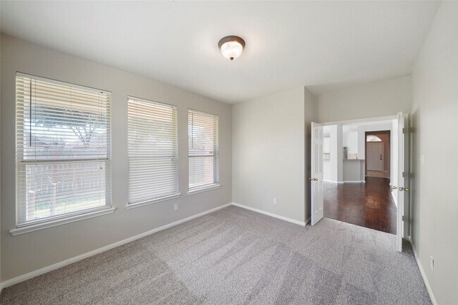 Building Photo - 5602 Beaver Pass Ln