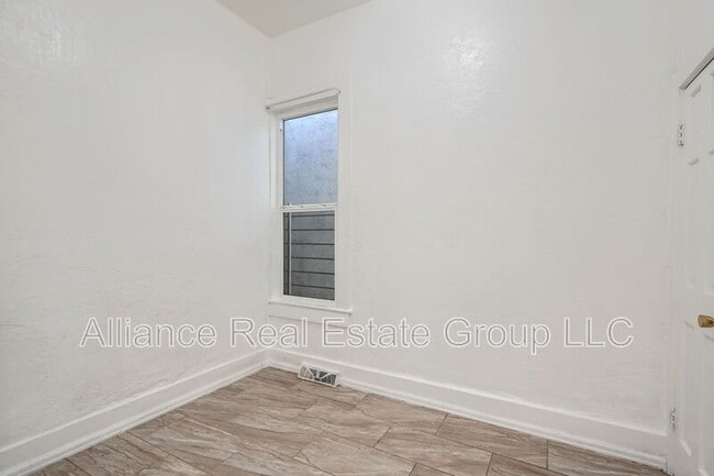 Building Photo - 2827 California St