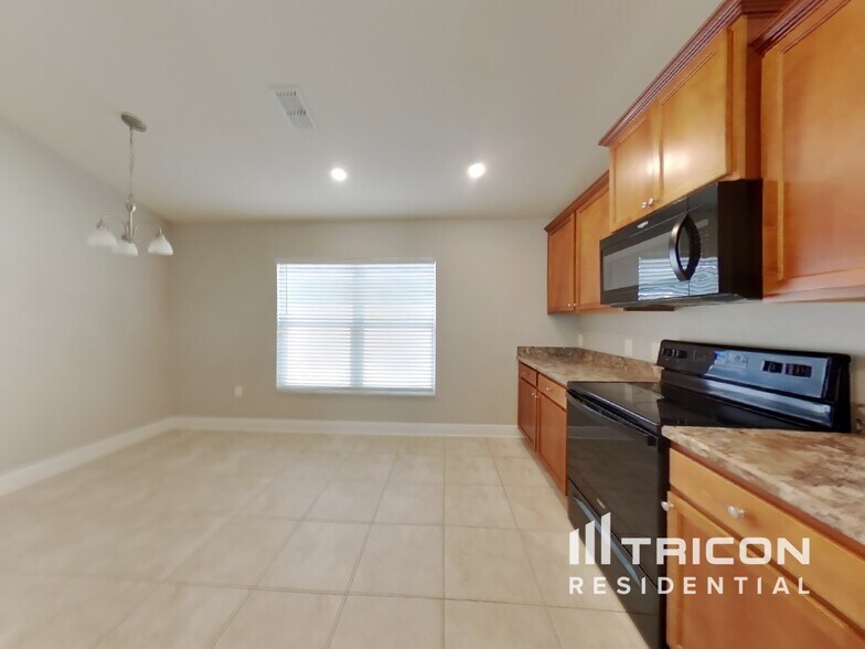 Building Photo - 387 Buchannan Dr