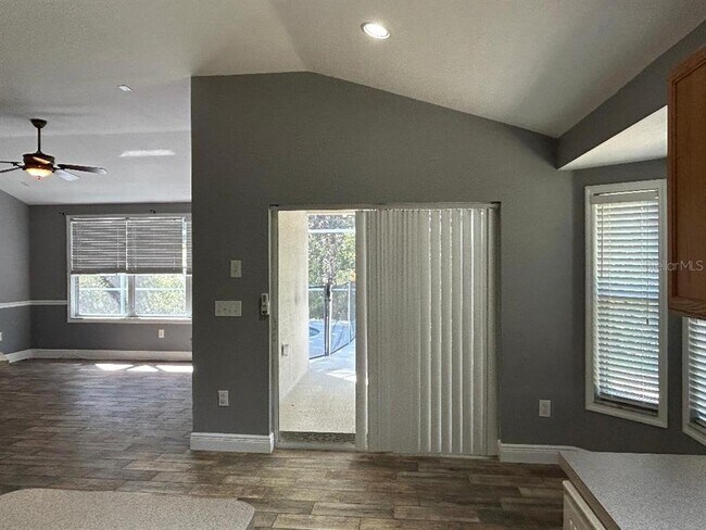 Building Photo - 15712 Cedar Elm Terrace