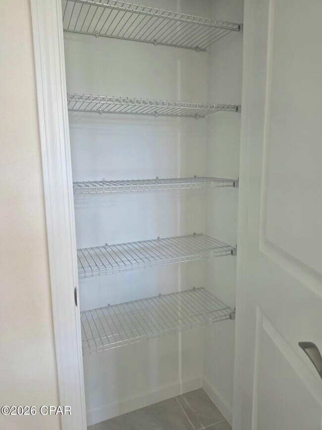 Building Photo - 8964 Parrot Pl