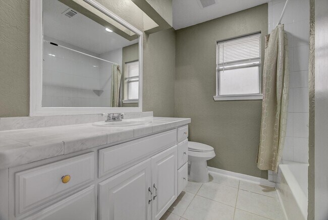 Building Photo - 6315 Rustygate Dr