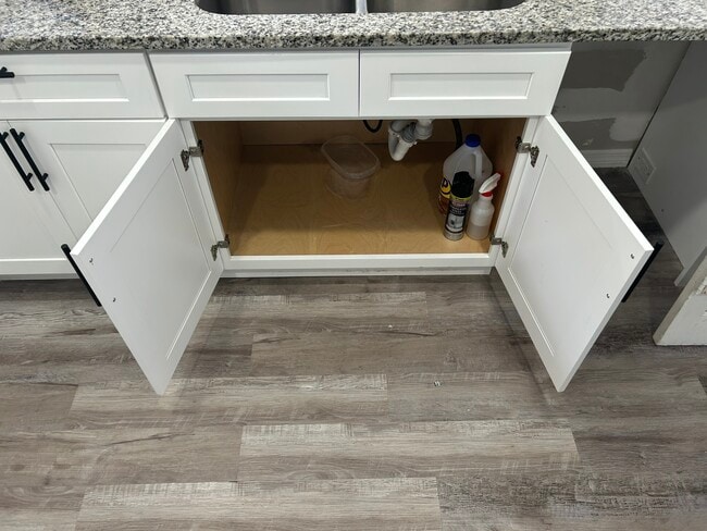 Building Photo - 3980 Crayrich Cir