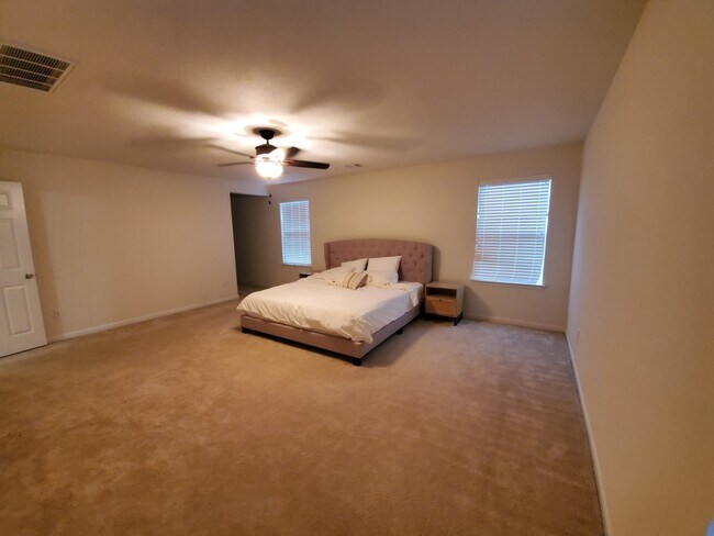 Building Photo - 3508 Saxton Green Rd