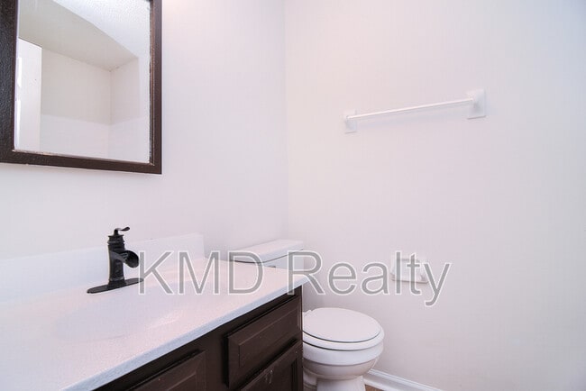 Building Photo - 6120 Meadow Rose Ln