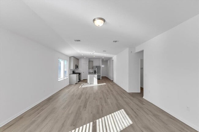 Building Photo - 5009 Hazelnut Ln