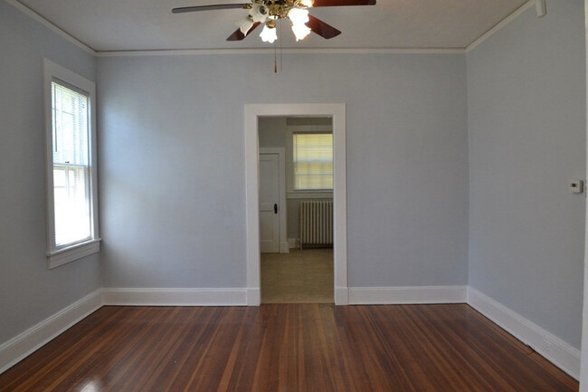 Dining room - 308 Montague St