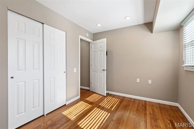 Building Photo - 3205 Fleet Ln
