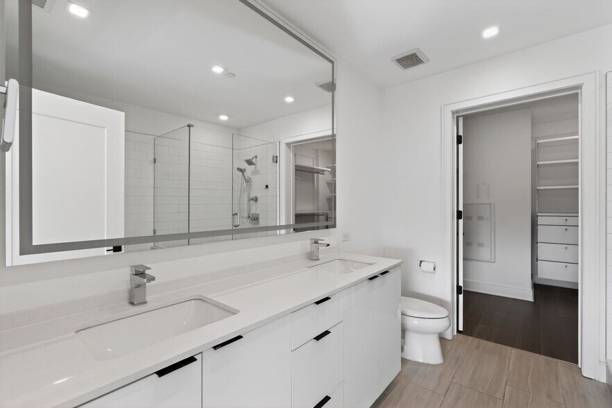 Building Photo - 788 West Marietta St NW