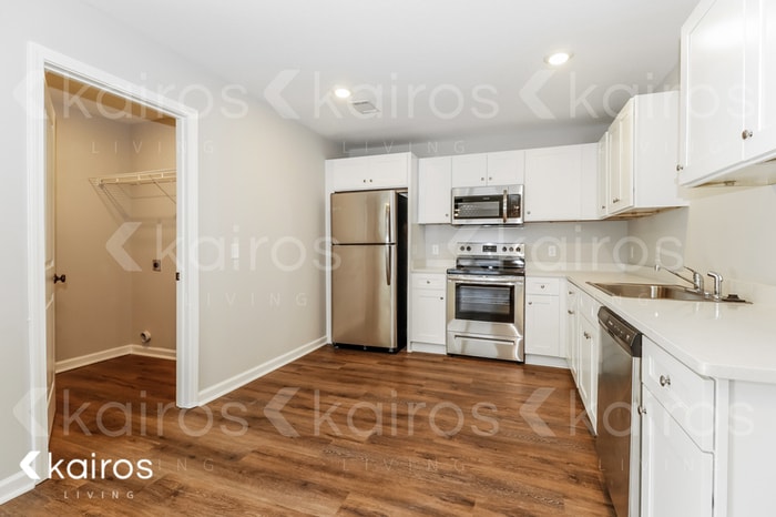 Building Photo - 66 Cottage Grove Dr