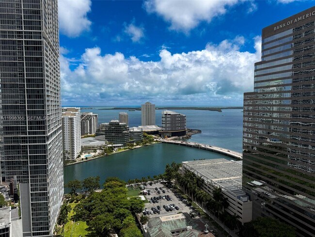 Building Photo - 500 Brickell Ave