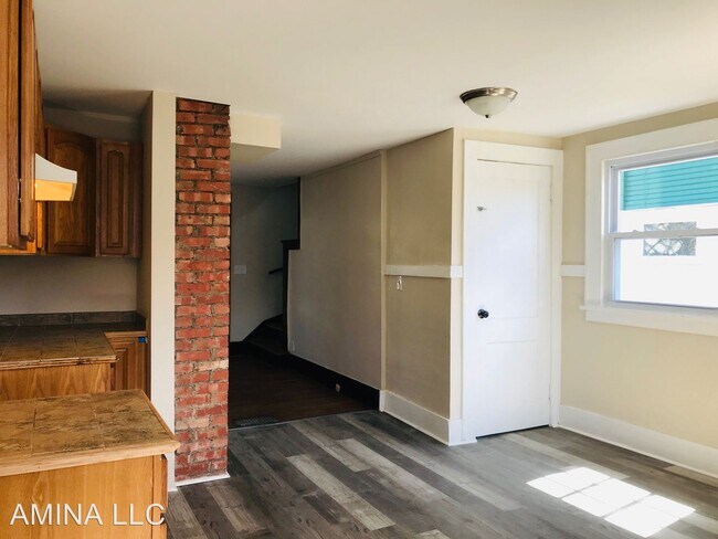 Building Photo - 3 br, 1.5 bath House - 473 Electric Ave