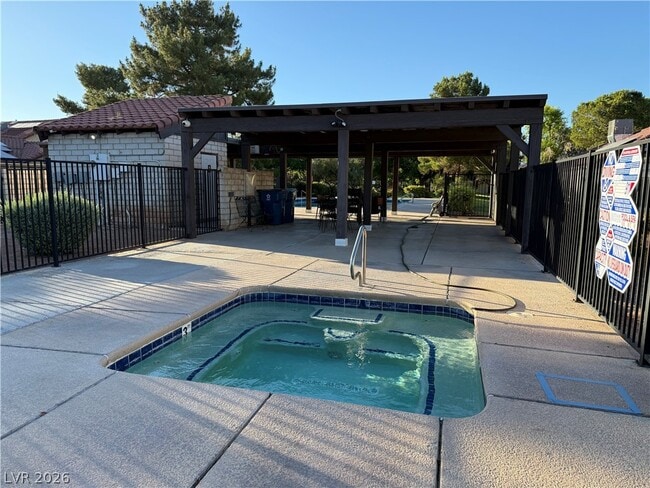 Building Photo - 720 Sea Pines Ln