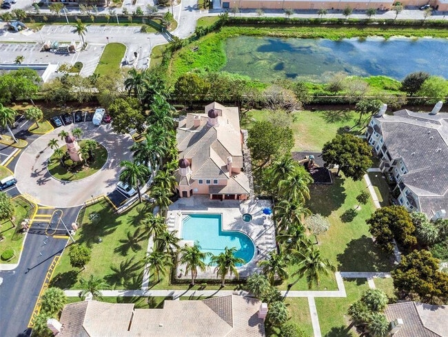 Building Photo - 2109 Belmont Ln