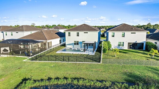 Building Photo - 4770 SW Ardsley Dr